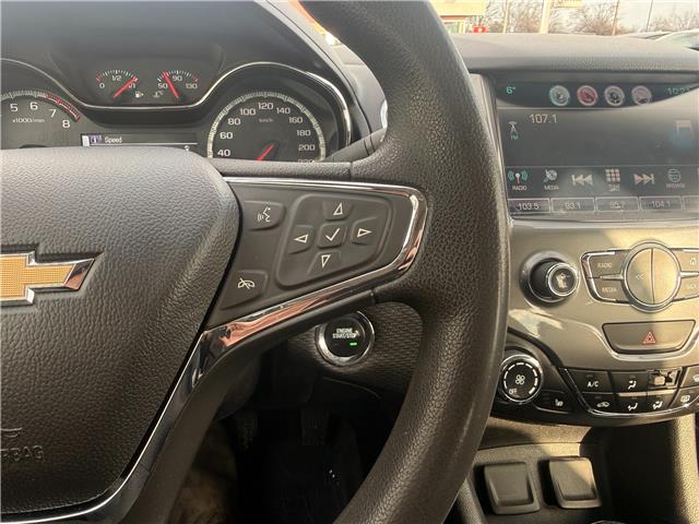2016 Chevrolet Cruze LT Auto in Sarnia - Image 14 of 21
