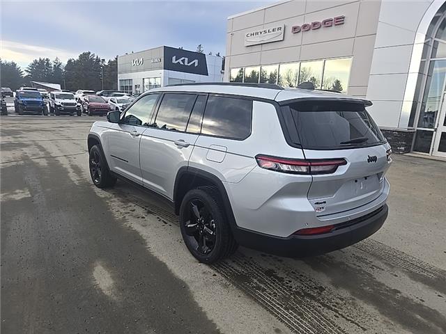 2025 Jeep Grand Cherokee L Laredo (Stk: S334) in Miramichi - Image 3 of 14