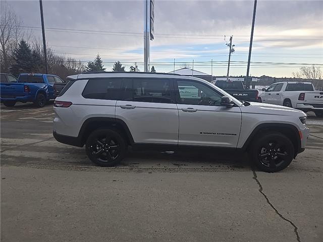 2025 Jeep Grand Cherokee L Laredo (Stk: S334) in Miramichi - Image 6 of 14