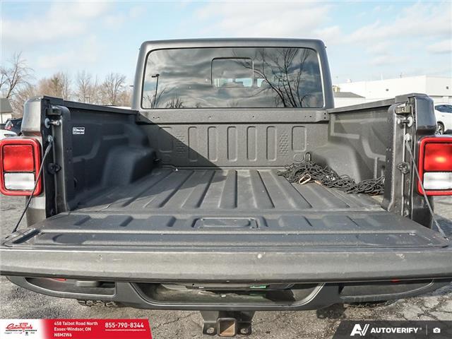 2021 Jeep Gladiator Sport S (Stk: 62548) in Essex-Windsor - Image 13 of 31