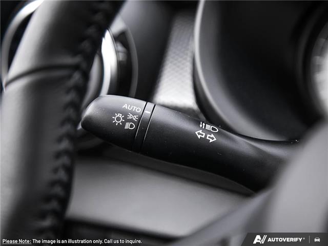 2025 Nissan Kicks Play SV (Stk: 35436) in London - Image 24 of 24