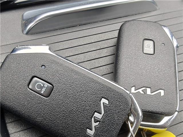 2022 Kia Niro EV EX in Ottawa - Image 22 of 35 2022 Kia Niro EV EX in Ottawa - Image 22 of 35