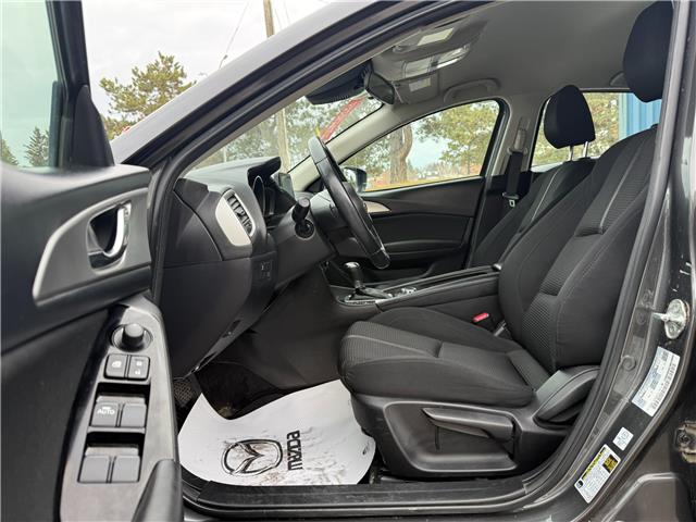 2018 Mazda Mazda3 Sport GS (Stk: 16054A) in Newmarket - Image 9 of 49 2018 Mazda Mazda3 Sport GS (Stk: 16054A) in Newmarket - Image 9 of 49