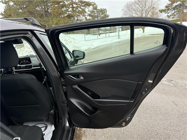 2018 Mazda Mazda3 Sport GS (Stk: 16054A) in Newmarket - Image 36 of 49 2018 Mazda Mazda3 Sport GS (Stk: 16054A) in Newmarket - Image 36 of 49