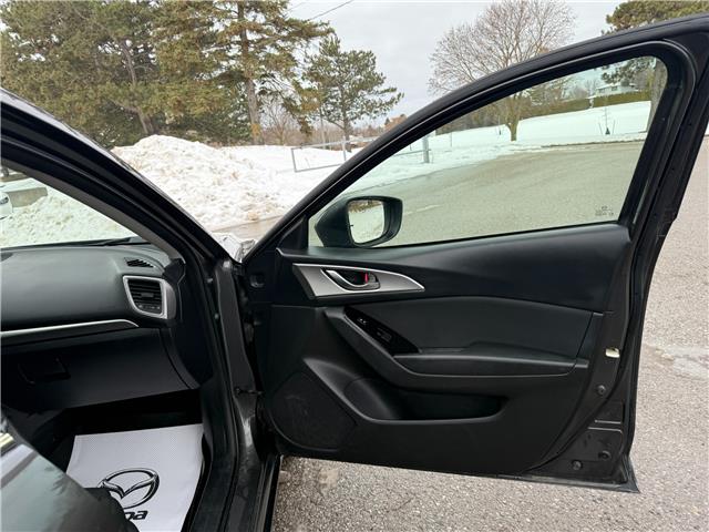 2018 Mazda Mazda3 Sport GS (Stk: 16054A) in Newmarket - Image 41 of 49 2018 Mazda Mazda3 Sport GS (Stk: 16054A) in Newmarket - Image 41 of 49