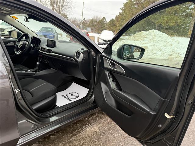 2018 Mazda Mazda3 Sport GS (Stk: 16054A) in Newmarket - Image 42 of 49 2018 Mazda Mazda3 Sport GS (Stk: 16054A) in Newmarket - Image 42 of 49