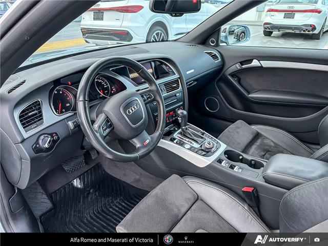 2010 Audi A5 2.0T (Stk: 911961) in Victoria - Image 13 of 25