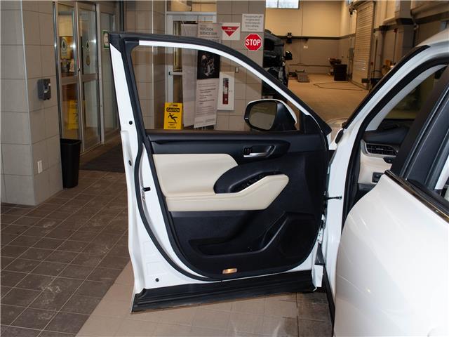 2024 Toyota Highlander Hybrid XLE (Stk: 26522A) in Kingston - Image 8 of 15