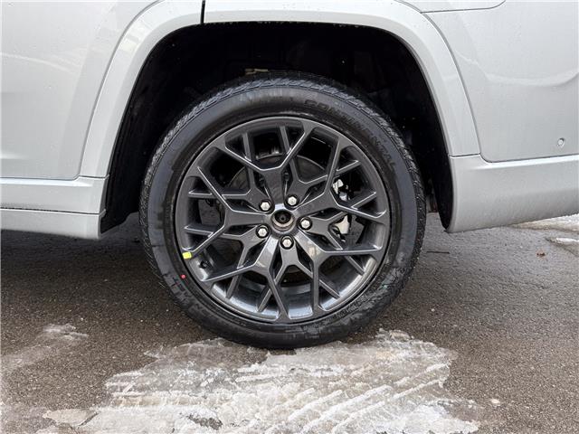 2025 Jeep Grand Cherokee L Summit (Stk: 25585) in London - Image 31 of 31