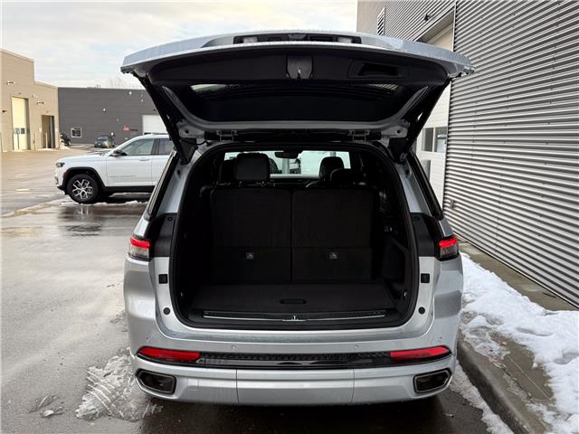 2025 Jeep Grand Cherokee L Summit (Stk: 25585) in London - Image 6 of 31