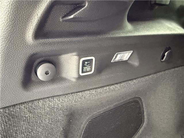 2025 Jeep Grand Cherokee L Summit (Stk: 25585) in London - Image 29 of 31