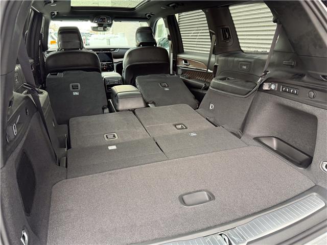 2025 Jeep Grand Cherokee L Summit (Stk: 25585) in London - Image 8 of 31