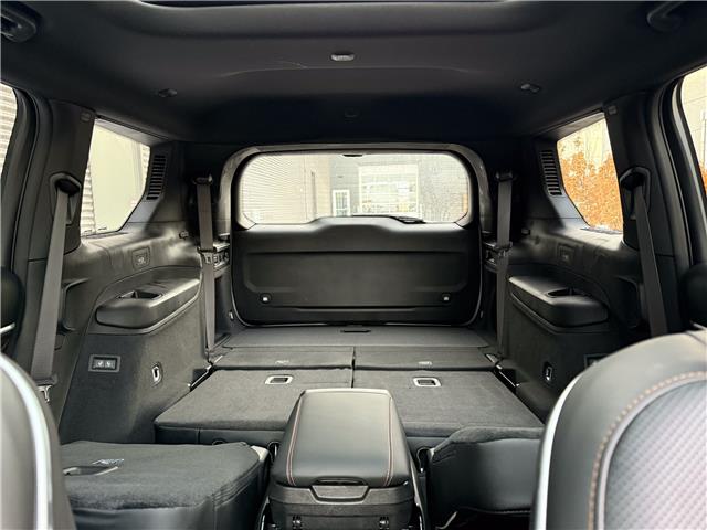 2025 Jeep Grand Cherokee L Summit (Stk: 25585) in London - Image 16 of 31