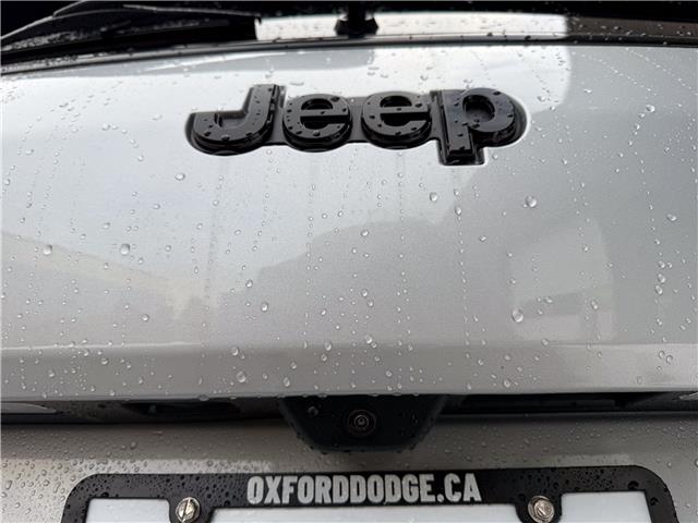 2025 Jeep Grand Cherokee L Summit (Stk: 25585) in London - Image 30 of 31