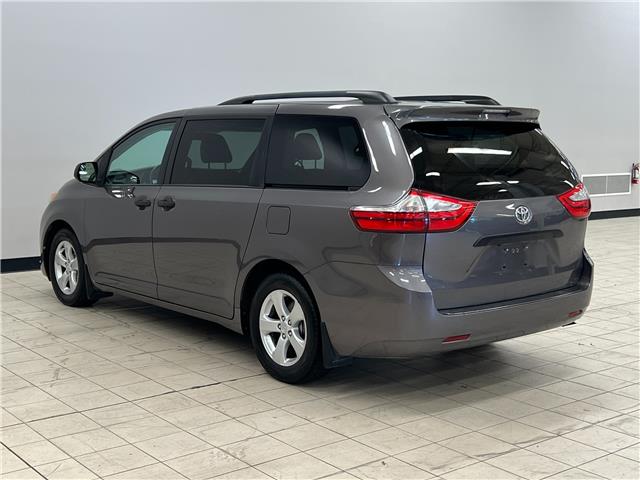 2015 Toyota Sienna Base (Stk: R187720A) in Courtenay - Image 6 of 17
