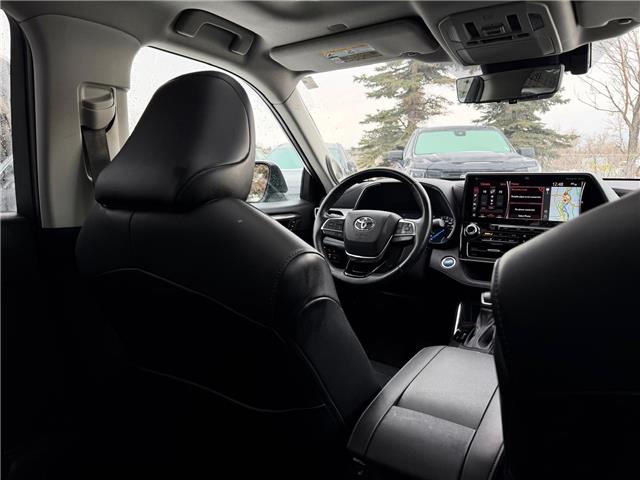 2021 Toyota Highlander Hybrid Limited (Stk: 260184B) in Calgary - Image 17 of 20