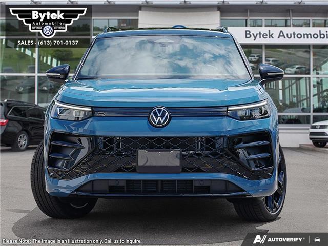 2026 Volkswagen Tiguan Comfortline R-Line Black Edition (Stk: N15300) in Ottawa - Image 2 of 25