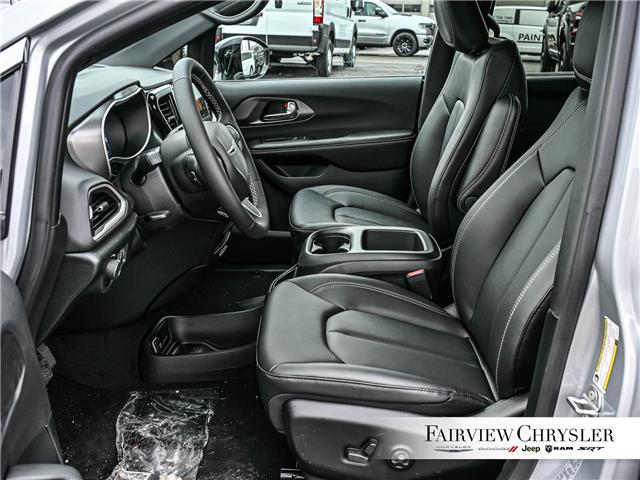 2026 Chrysler Grand Caravan SXT (Stk: TR2557) in Burlington - Image 15 of 33