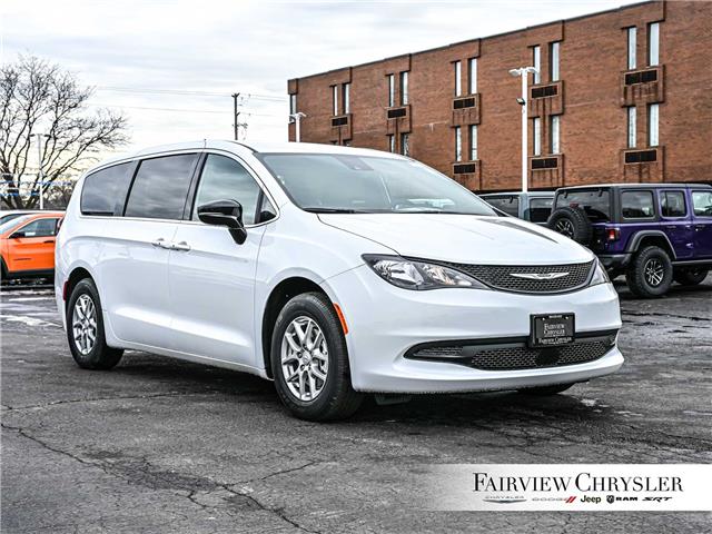 2026 Chrysler Grand Caravan SXT (Stk: TR2553) in Burlington - Image 13 of 32