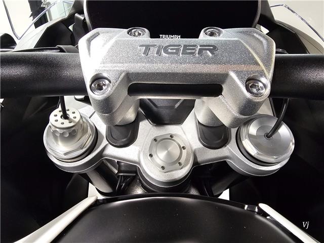 2026 Triumph TIGER1200 GT PRO ALPINE EDITION (Stk: 26TS-013) in Grande Prairie - Image 9 of 10