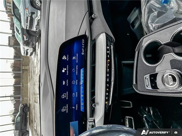 2026 Cadillac OPTIQ Sport (Stk: 2-12953) in Oshawa - Image 17 of 21