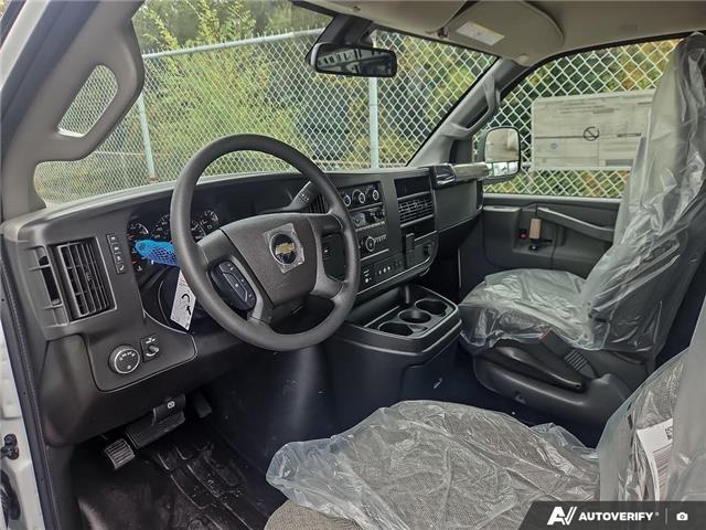 2025 Chevrolet Express 2500 Work Van (Stk: 2-12618) in Oshawa - Image 11 of 18