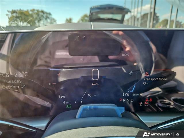 2026 Cadillac LYRIQ Signature Luxury (Stk: 2-12702) in Oshawa - Image 12 of 20 2026 Cadillac LYRIQ Signature Luxury (Stk: 2-12702) in Oshawa - Image 12 of 20