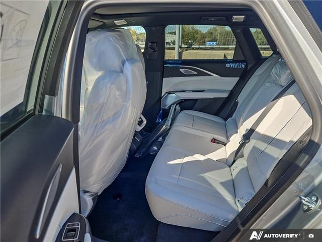 2026 Cadillac LYRIQ Signature Luxury (Stk: 2-12702) in Oshawa - Image 17 of 20 2026 Cadillac LYRIQ Signature Luxury (Stk: 2-12702) in Oshawa - Image 17 of 20