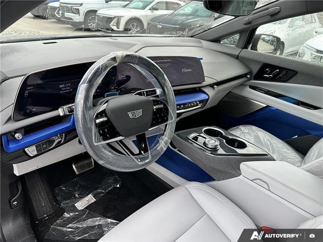 2026 Cadillac OPTIQ Luxury (Stk: 2-12886) in Oshawa - Image 9 of 21