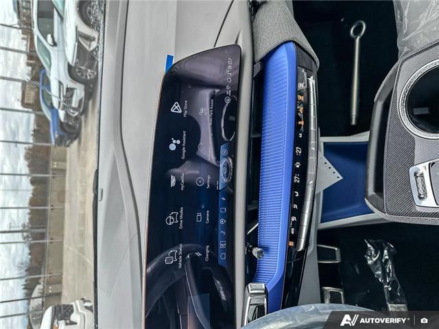 2026 Cadillac OPTIQ Luxury (Stk: 2-12886) in Oshawa - Image 17 of 21