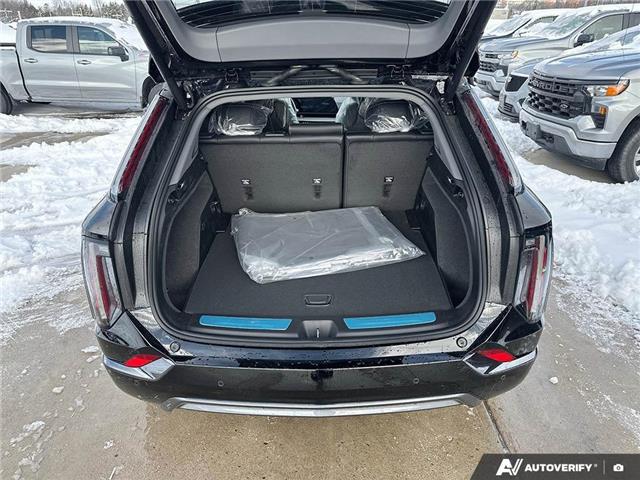 2026 Cadillac OPTIQ Sport (Stk: 2-12979) in Oshawa - Image 8 of 21