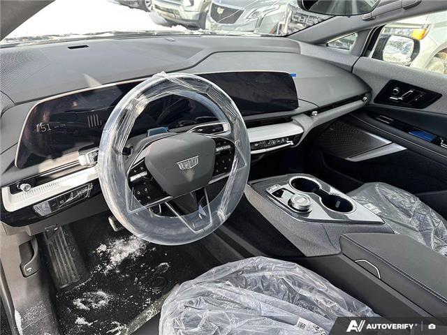 2026 Cadillac OPTIQ Sport (Stk: 2-12979) in Oshawa - Image 9 of 21