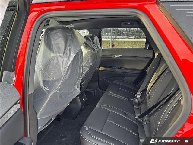 2026 Cadillac OPTIQ Sport (Stk: 2-12978) in Oshawa - Image 18 of 21 2026 Cadillac OPTIQ Sport (Stk: 2-12978) in Oshawa - Image 18 of 21