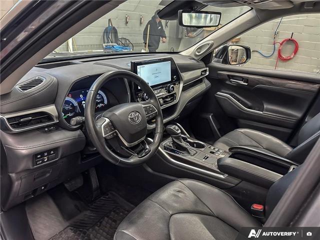 2023 Toyota Highlander Hybrid Limited (Stk: 164480) in London - Image 13 of 26