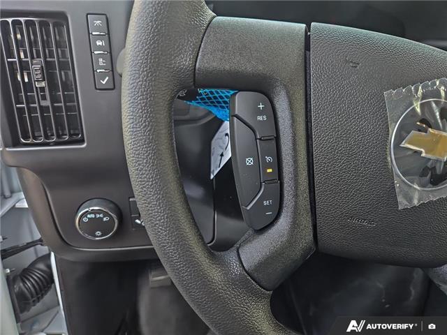 2025 Chevrolet Express 2500 Work Van (Stk: 2-12365) in Oshawa - Image 14 of 18