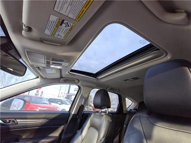 2022 Mazda CX-5 GT in Ottawa - Image 11 of 37