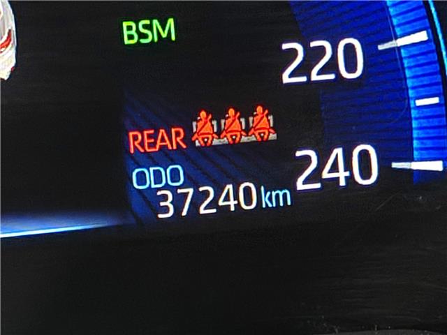 2022 Toyota Corolla Hybrid Base w/Li Battery in Ottawa - Image 13 of 22 2022 Toyota Corolla Hybrid Base w/Li Battery in Ottawa - Image 13 of 22