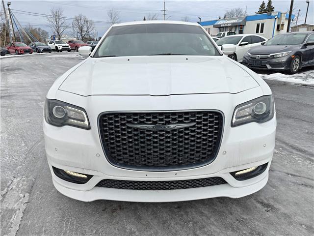 2022 Chrysler 300 Touring L in Ottawa - Image 9 of 30