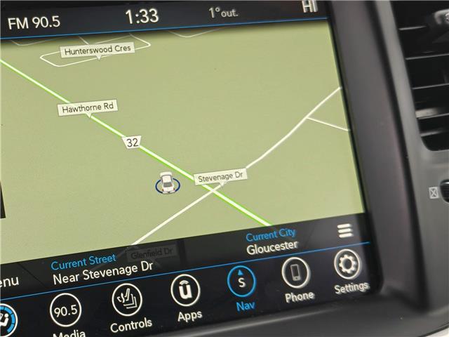 2022 Chrysler 300 Touring L in Ottawa - Image 19 of 30