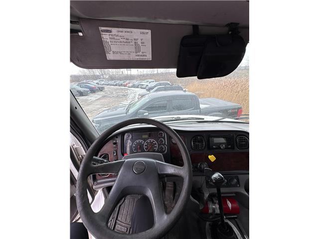 2004 Ford Freightliner  (Stk: P7203) in Oakville - Image 4 of 14