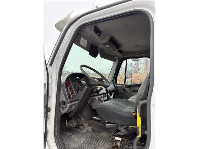 2004 Ford Freightliner  (Stk: P7203) in Oakville - Image 2 of 14