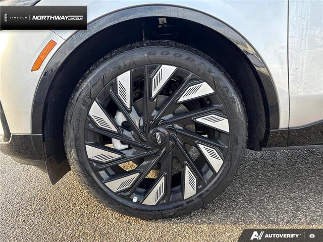 2026 Lincoln Nautilus Reserve (Stk: 6LA2402) in Brantford - Image 6 of 22