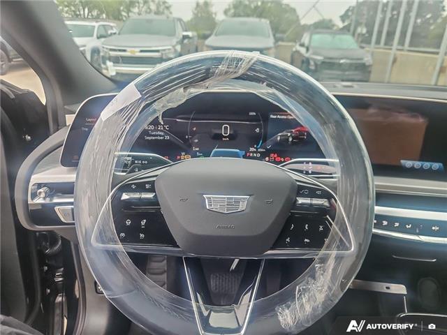 2026 Cadillac LYRIQ Luxury (Stk: 2-12606) in Oshawa - Image 11 of 20