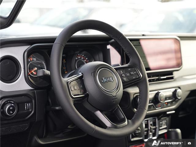 2026 Jeep Gladiator Sport S (Stk: T5004) in Welland - Image 13 of 26