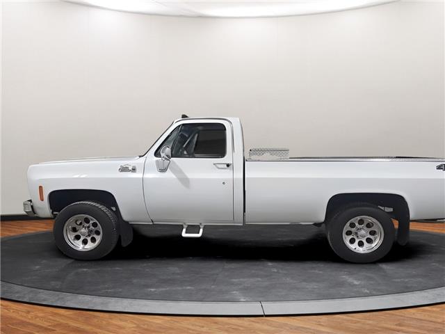 2021 Jeep Wrangler Unlimited Sahara (Stk: 102994) in Lower Sackville - Image 2 of 18