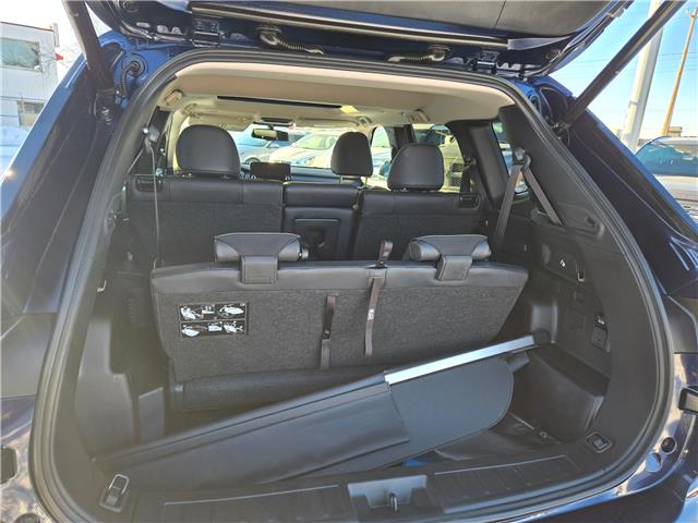 2025 Mitsubishi Outlander PHEV SEL (Stk: 8936) in Calgary - Image 9 of 24