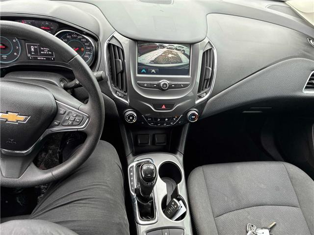 2018 Chevrolet Cruze LT Auto (Stk: 164883) in London - Image 8 of 9