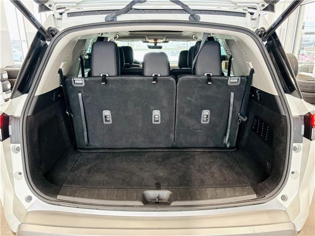 2024 Nissan Pathfinder SV (Stk: V3340) in Prince Albert - Image 12 of 14