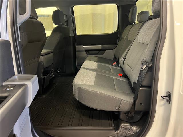 2025 Ford F-550 Chassis XLT (Stk: 25LT113) in St.Paul - Image 4 of 8