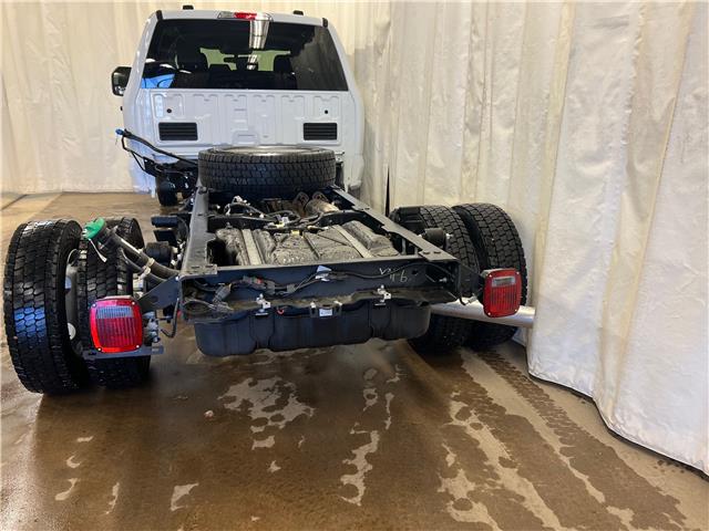2025 Ford F-550 Chassis XLT (Stk: 25LT113) in St.Paul - Image 7 of 8